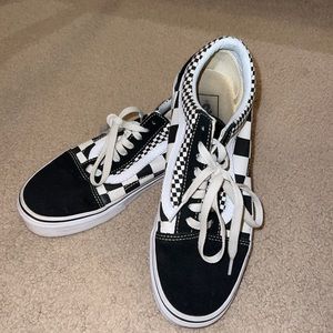Mixed checkered low top vans